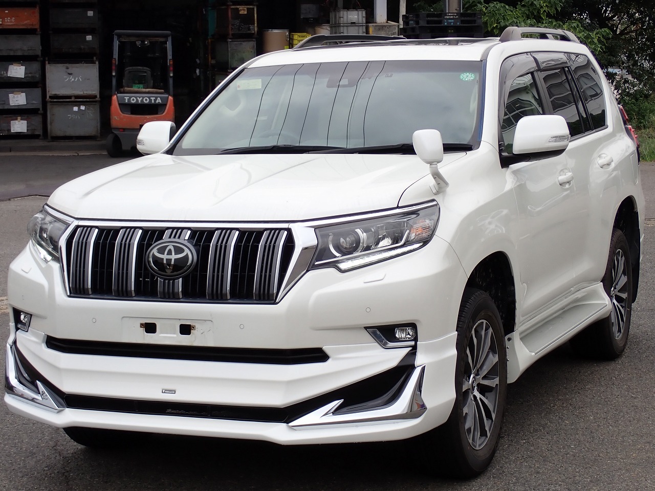 TOYOTA Land Cruiser Prado