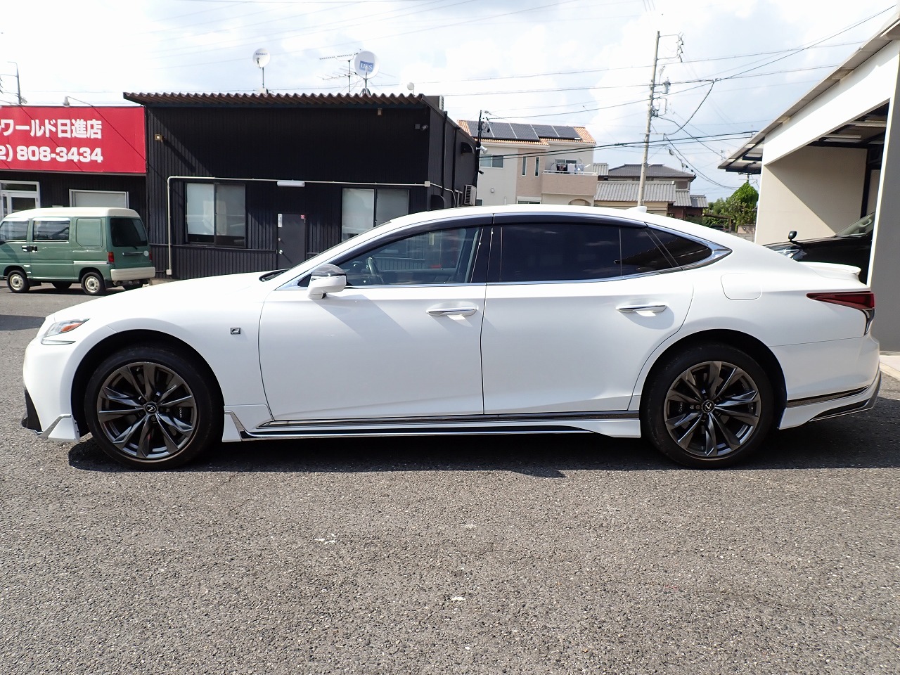 LEXUS LS