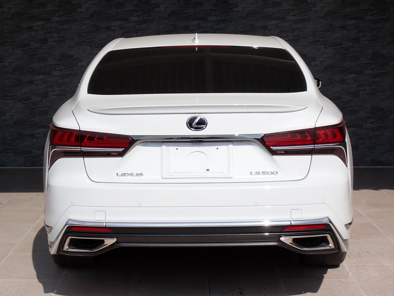 LEXUS LS
