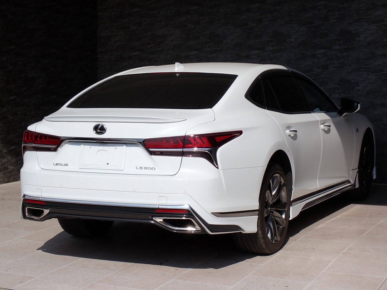 LEXUS LS