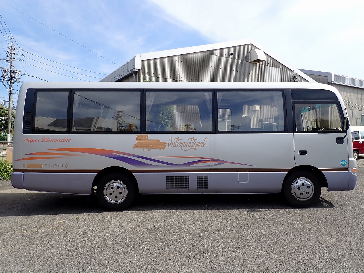 NISSAN Caravan Bus