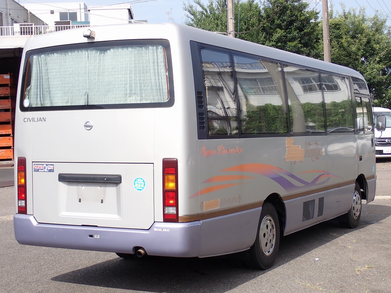 NISSAN Caravan Bus