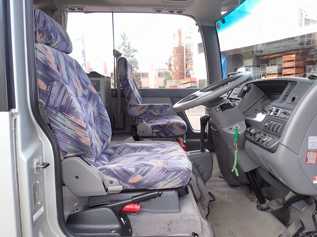 NISSAN Caravan Bus