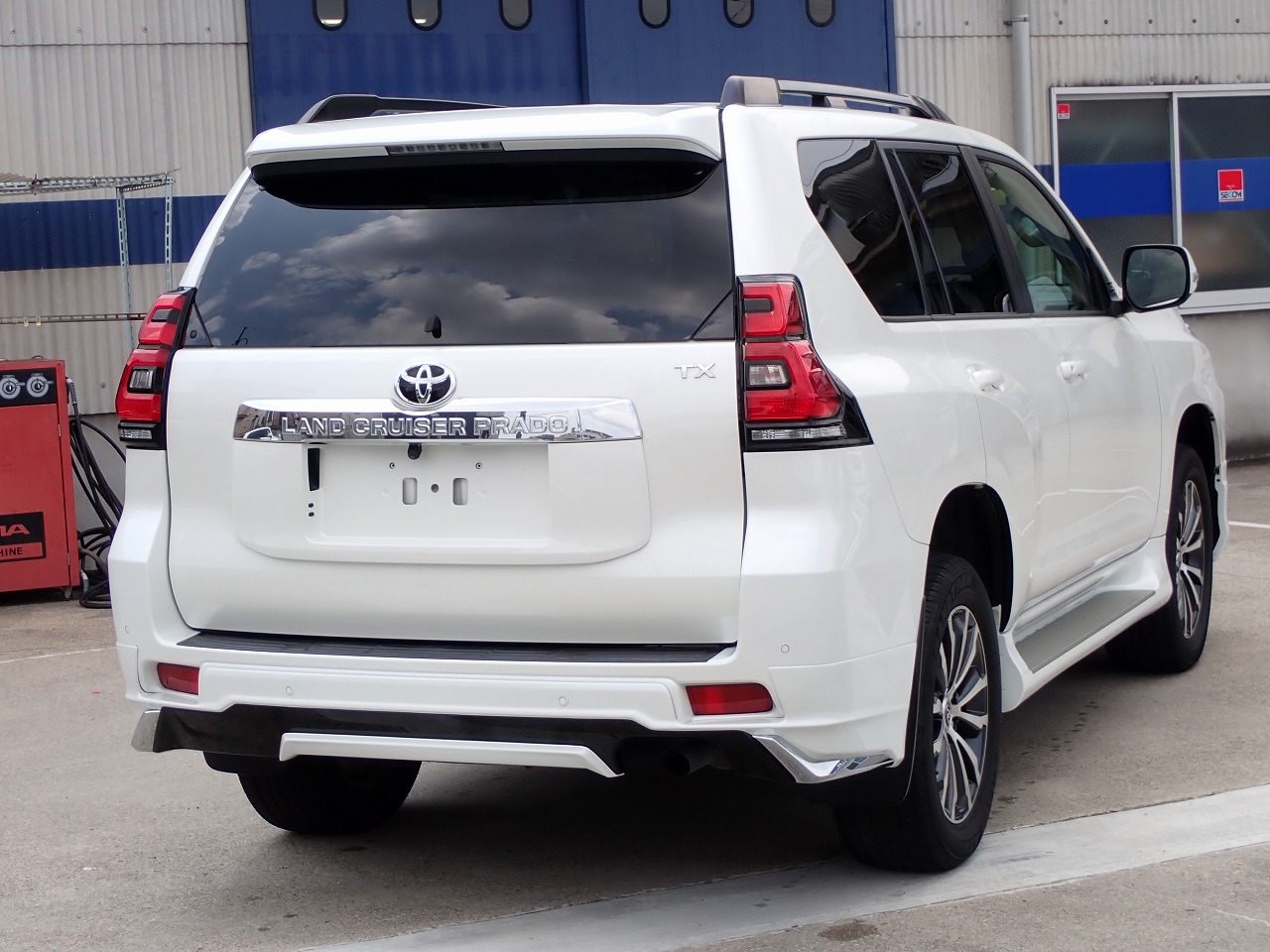 TOYOTA Land Cruiser Prado