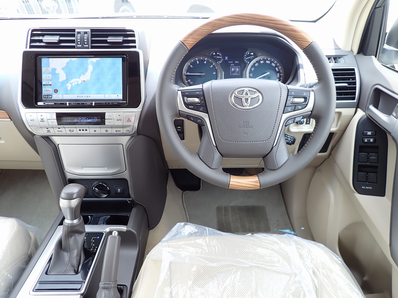 TOYOTA Land Cruiser Prado