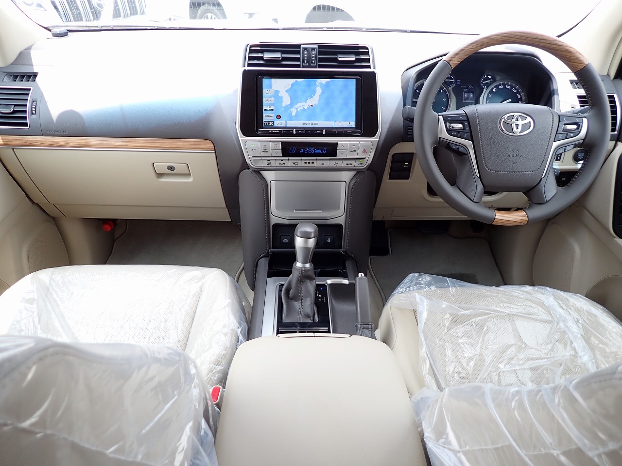 TOYOTA Land Cruiser Prado