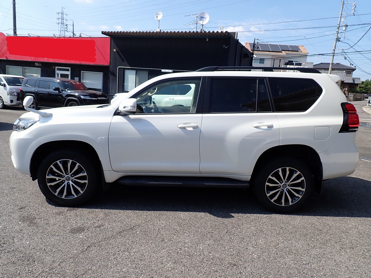 TOYOTA Land Cruiser Prado