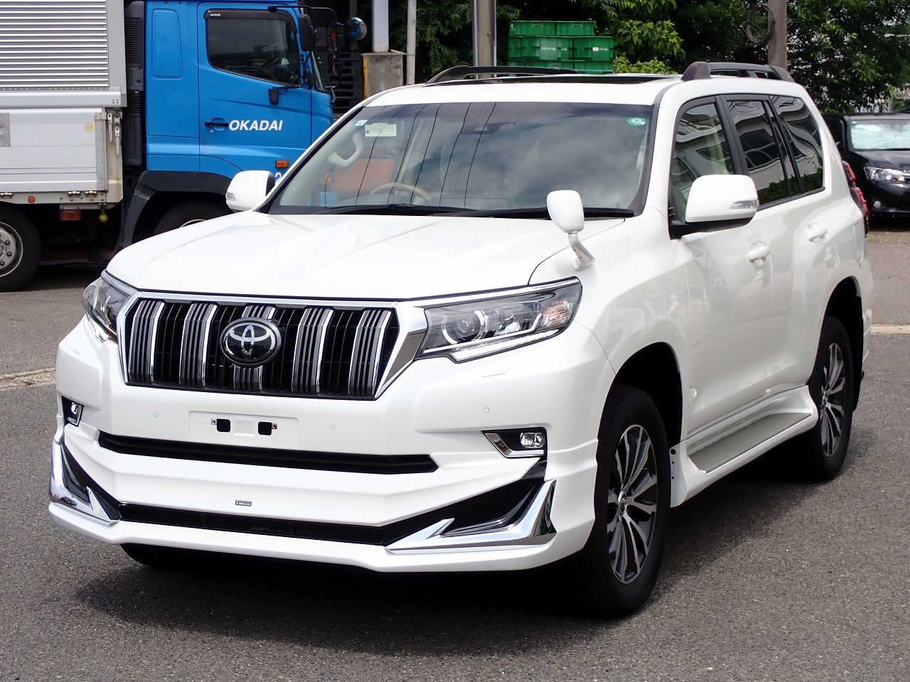 TOYOTA Land Cruiser Prado