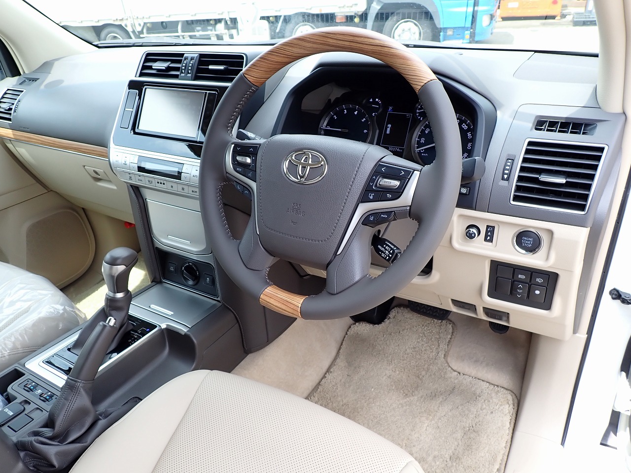 TOYOTA Land Cruiser Prado