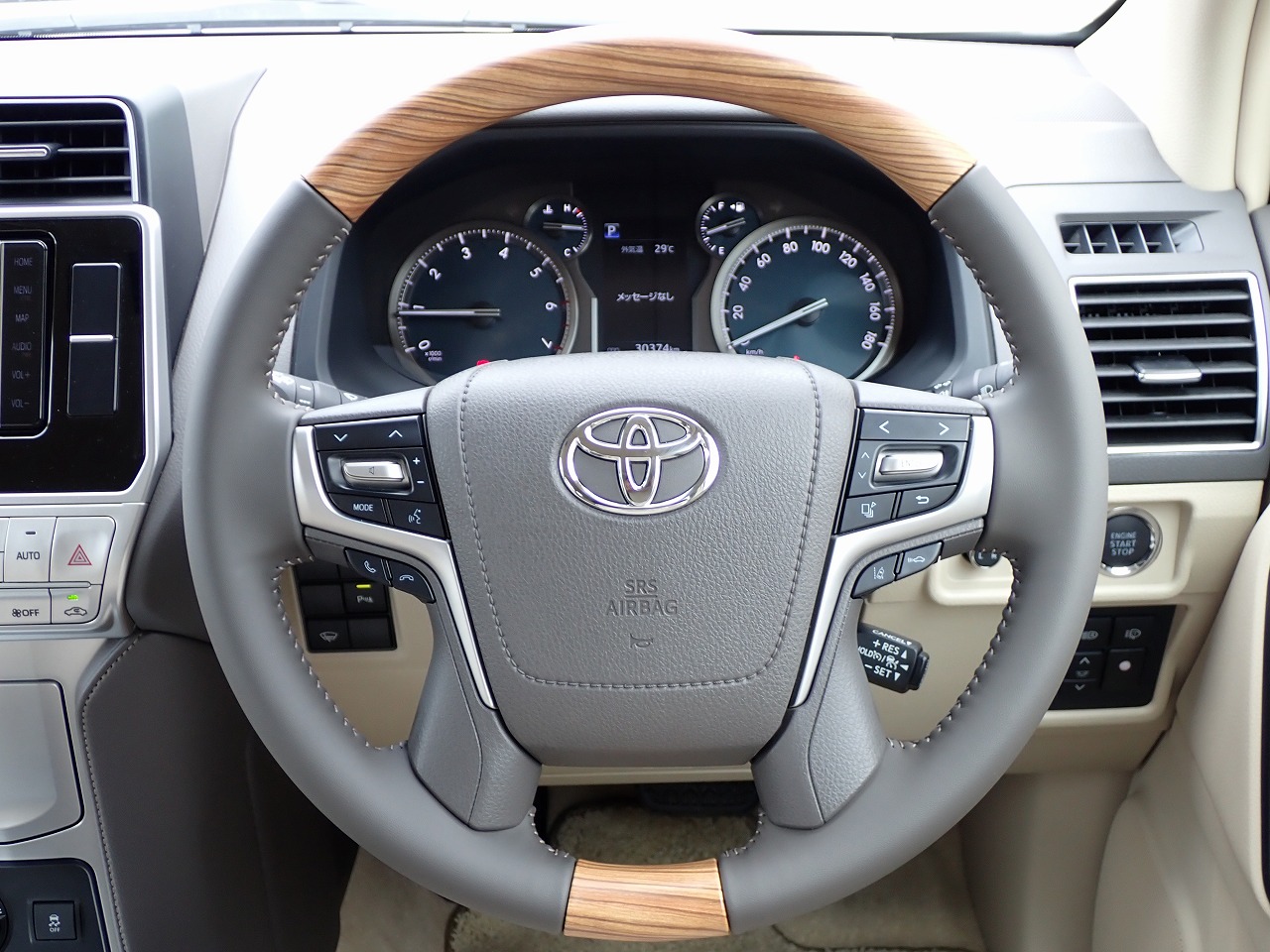 TOYOTA Land Cruiser Prado