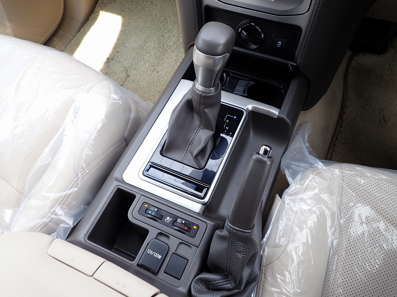 TOYOTA Land Cruiser Prado
