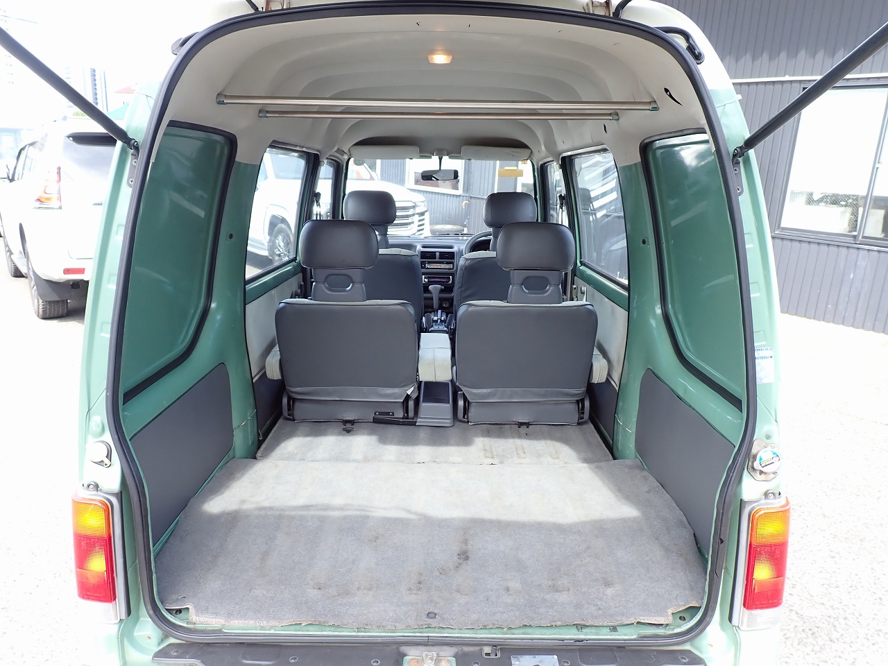 SUBARU Sambar Diaz