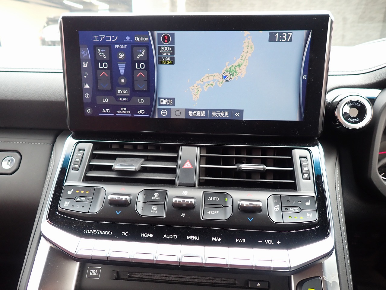 TOYOTA Land Cruiser