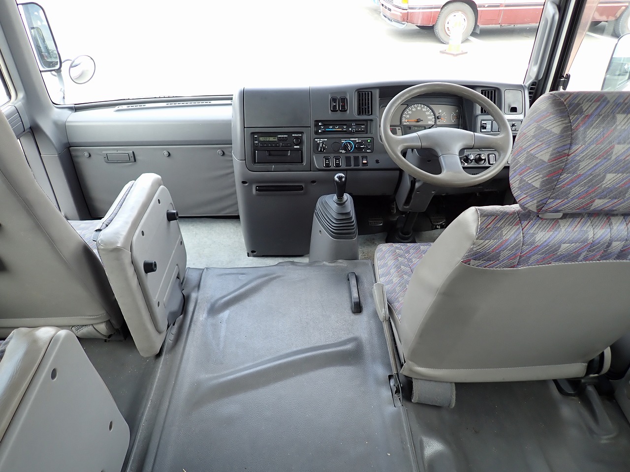 NISSAN Civilian Bus