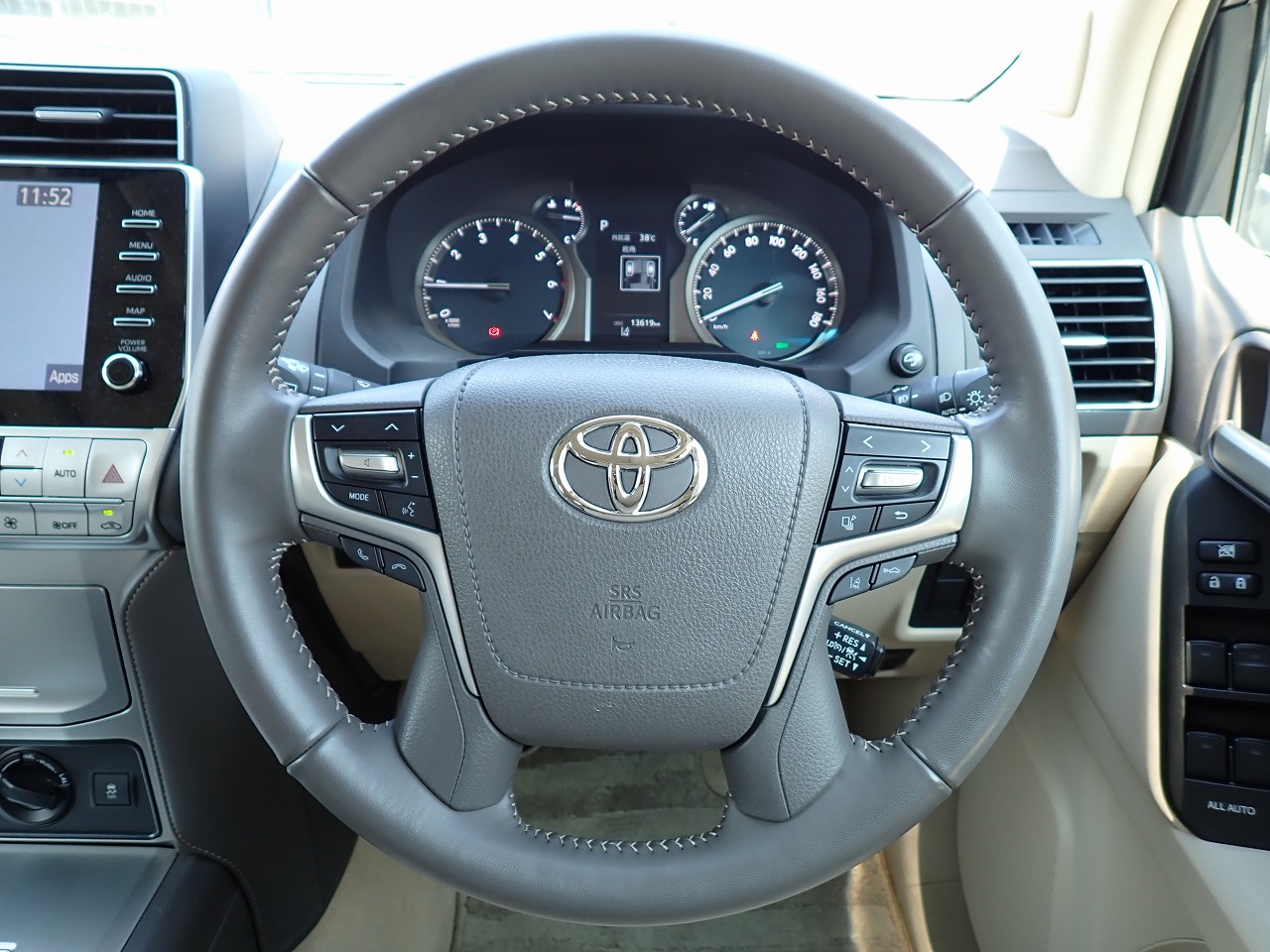 TOYOTA Land Cruiser Prado