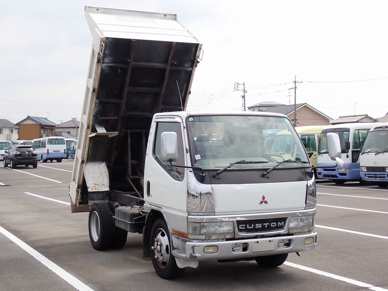 MITSUBISHI Canter