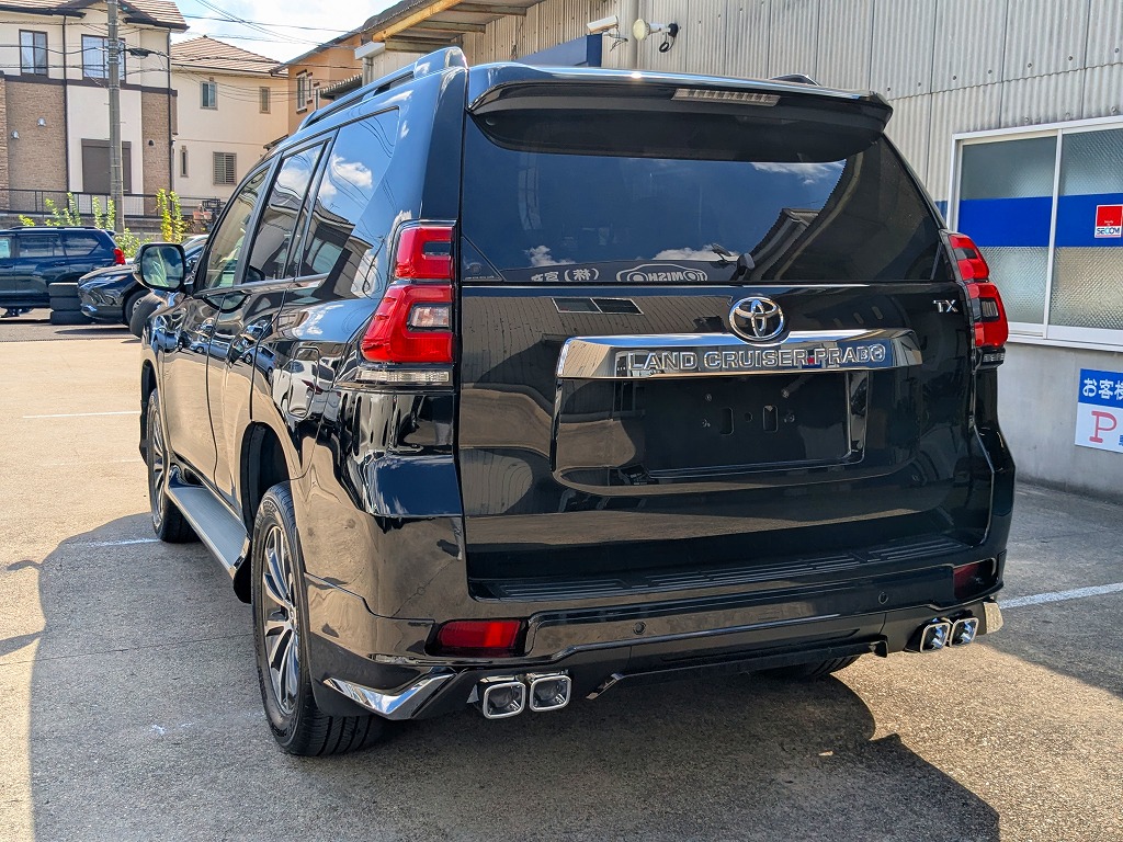 TOYOTA Land Cruiser Prado