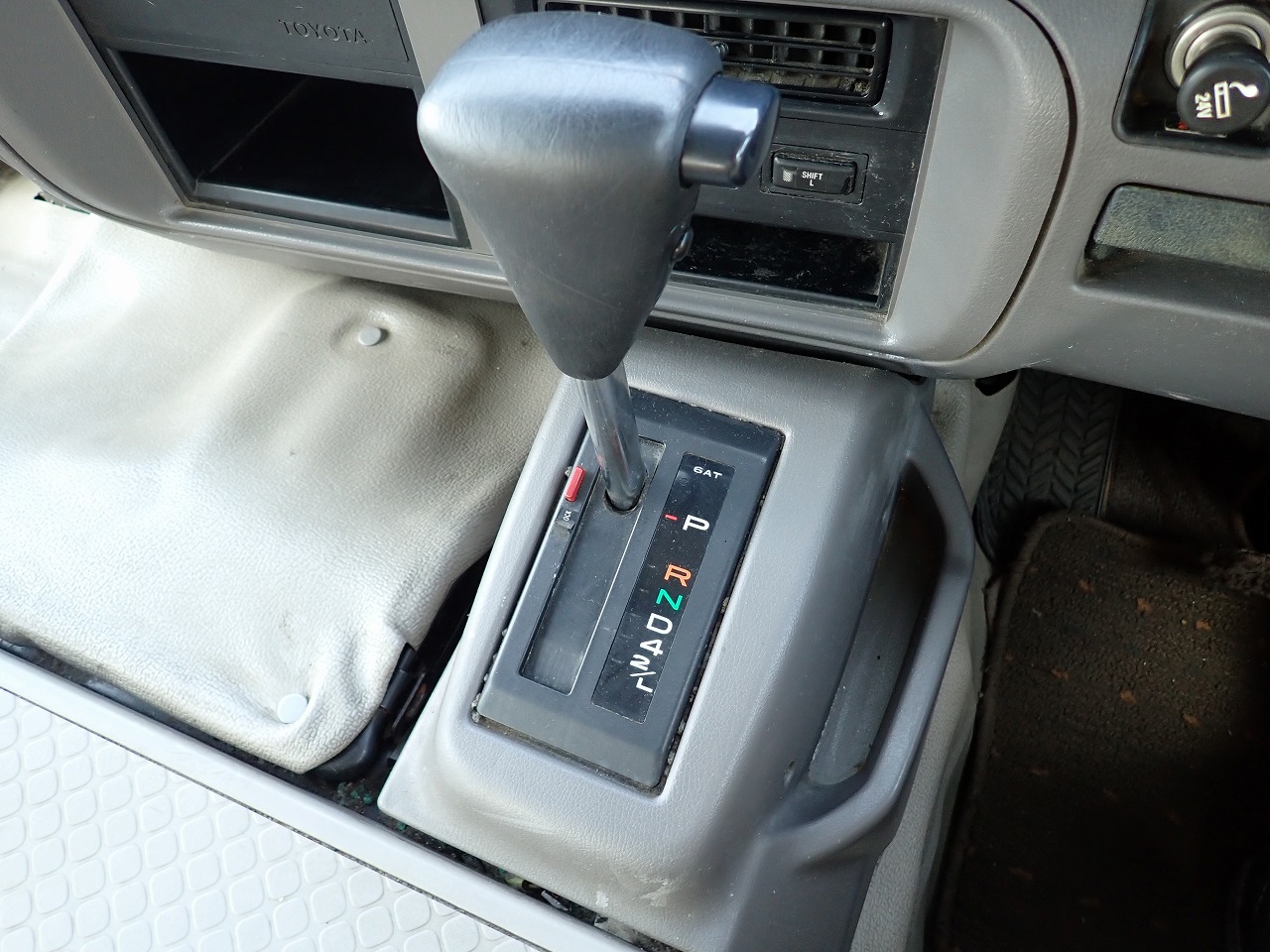 TOYOTA Coaster