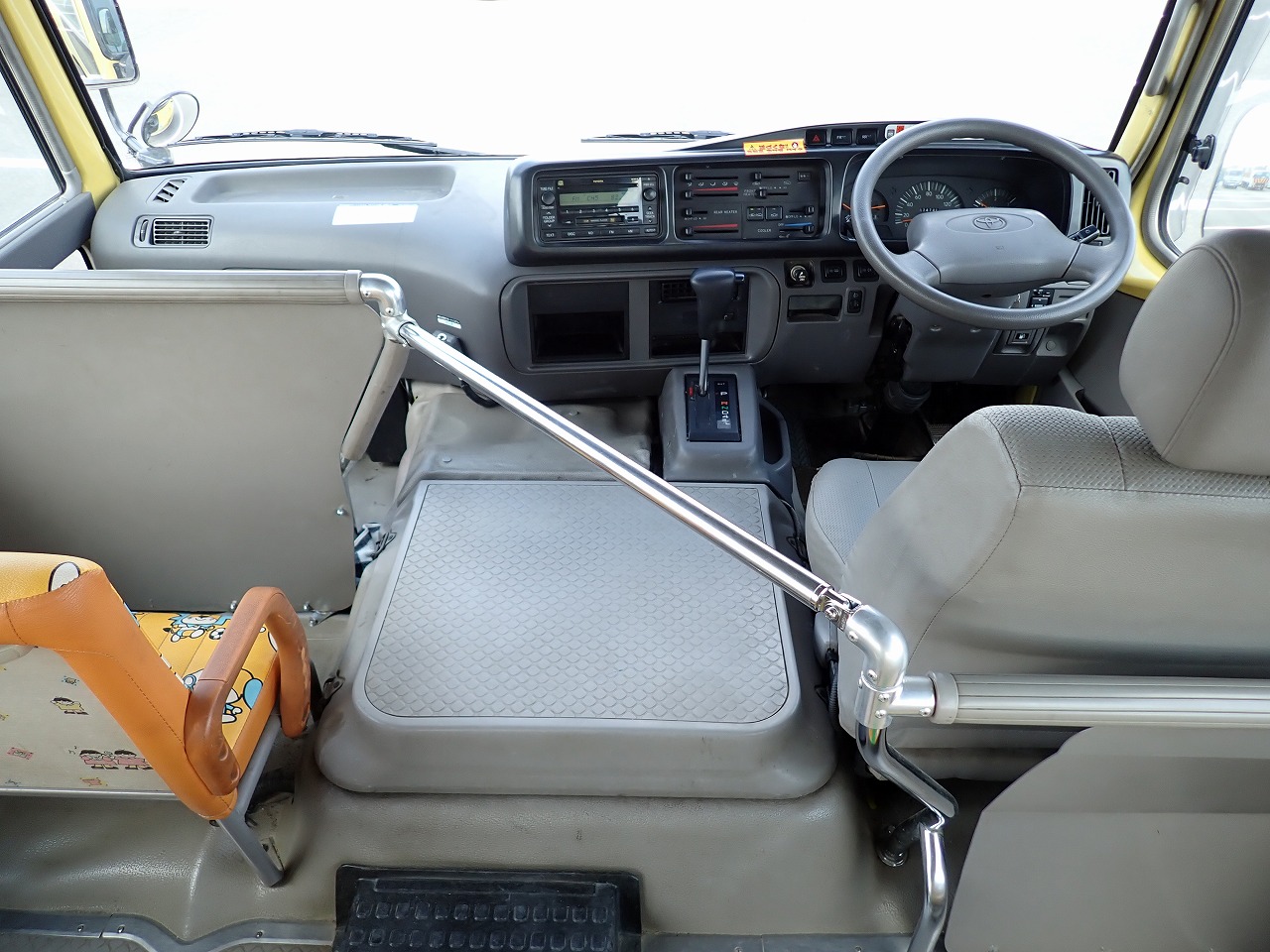 TOYOTA Coaster