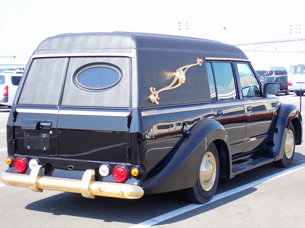 NISSAN Safari