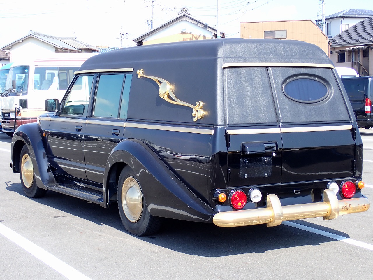 NISSAN Safari
