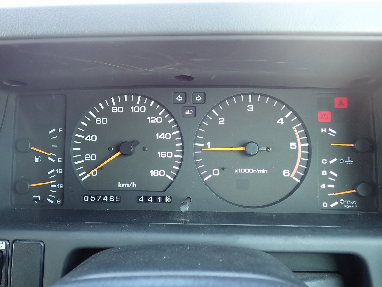 NISSAN Safari