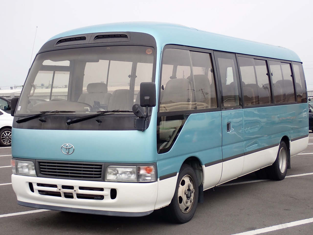 TOYOTA Coaster