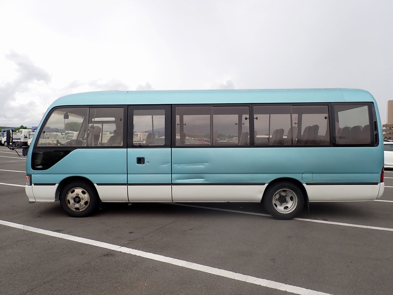 TOYOTA Coaster