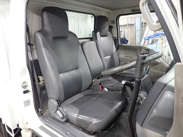 ISUZU Elf Truck