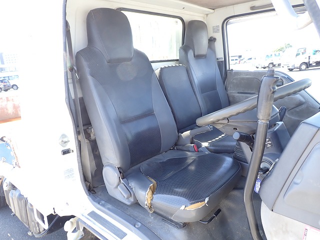 ISUZU Elf Truck
