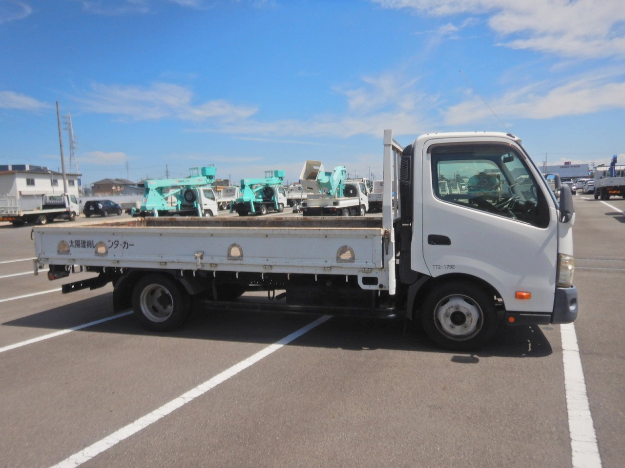 HINO Dutro