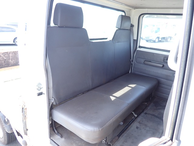 ISUZU Elf Truck