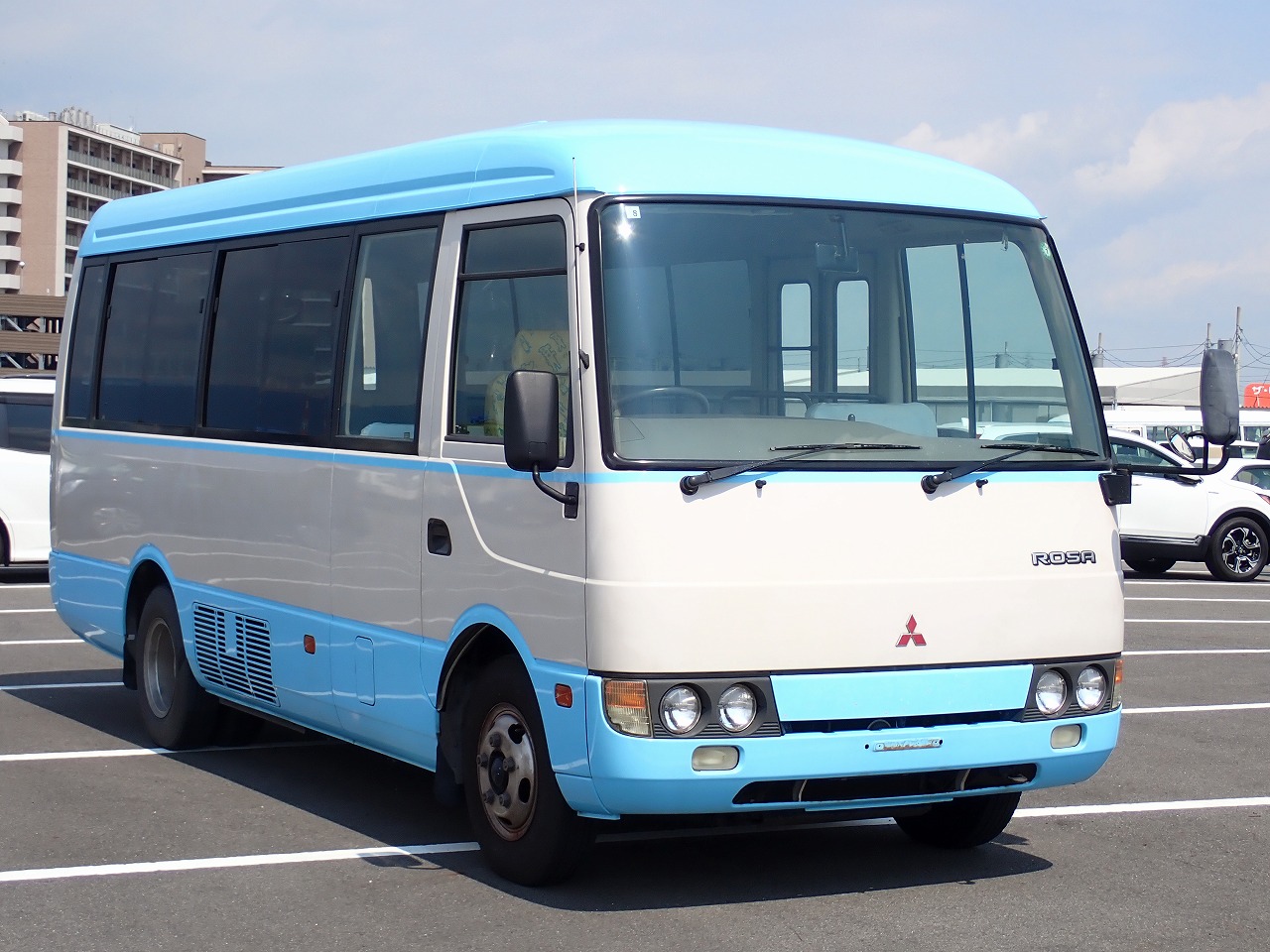MITSUBISHI Rosa