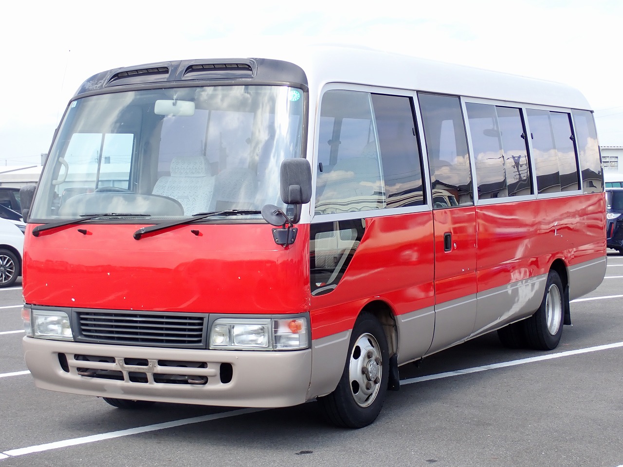 TOYOTA Coaster