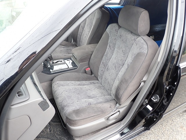 TOYOTA Crown Estate