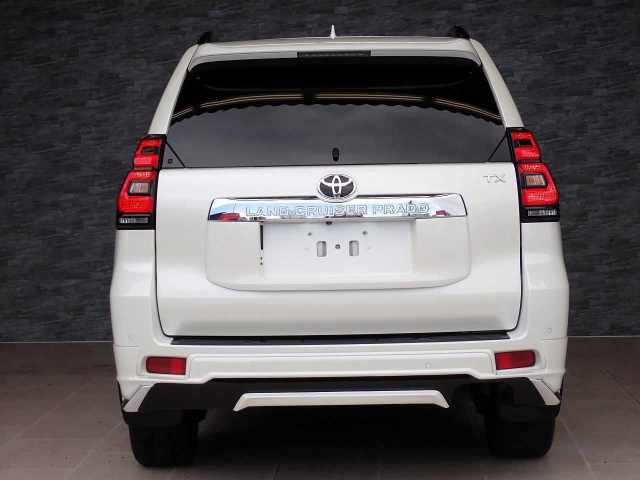 TOYOTA Land Cruiser Prado