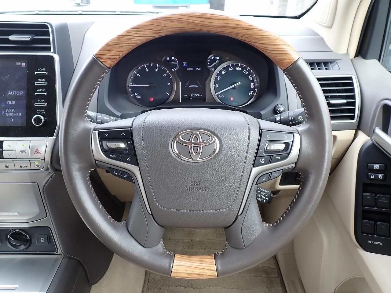 TOYOTA Land Cruiser Prado