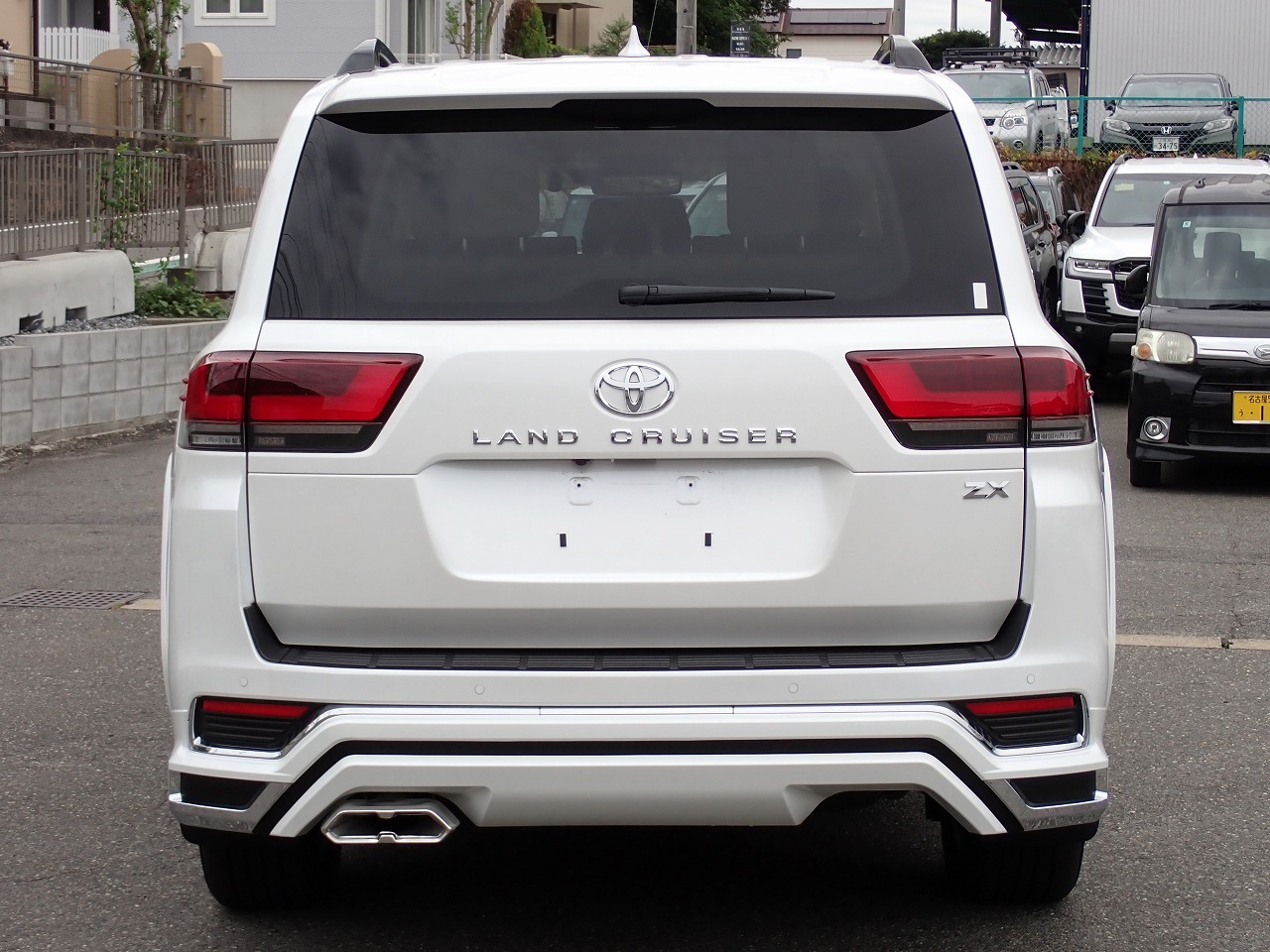 TOYOTA Land Cruiser