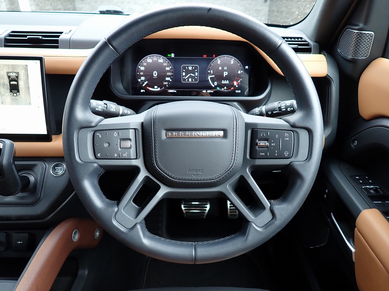 LAND ROVER Defender