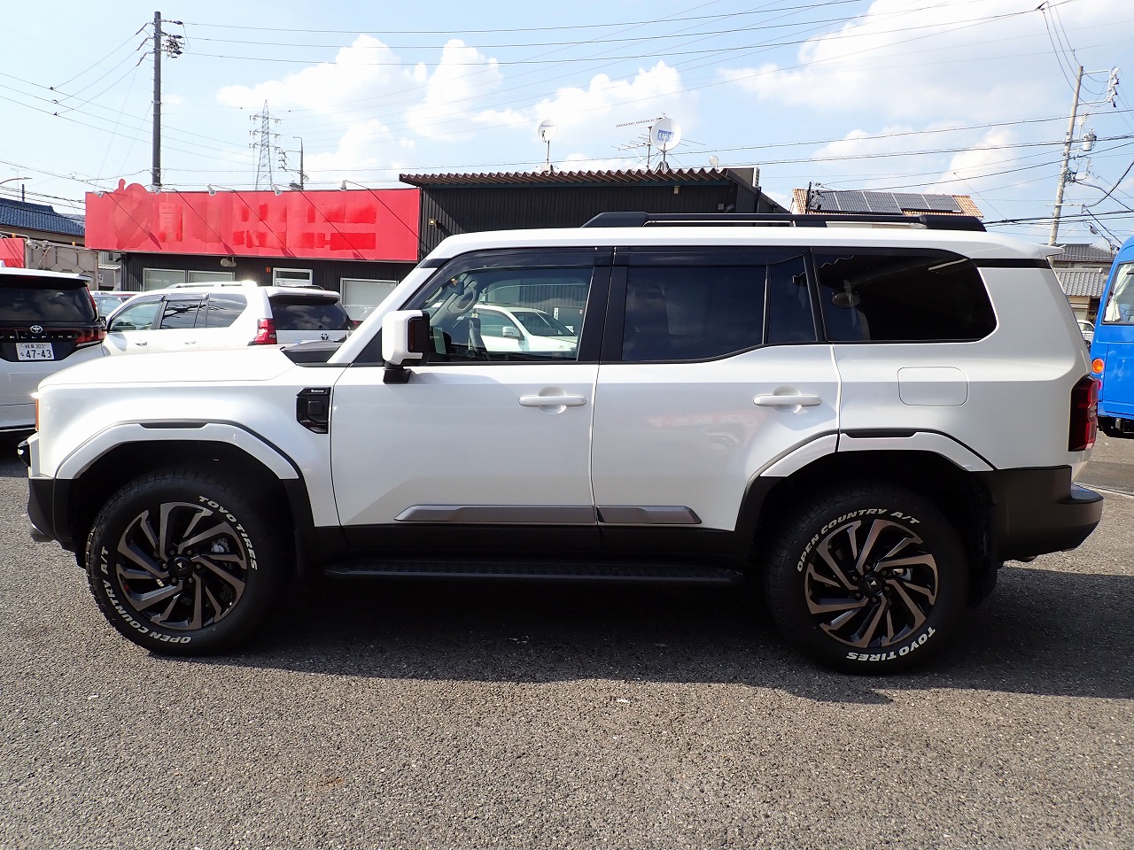 TOYOTA Land Cruiser 250