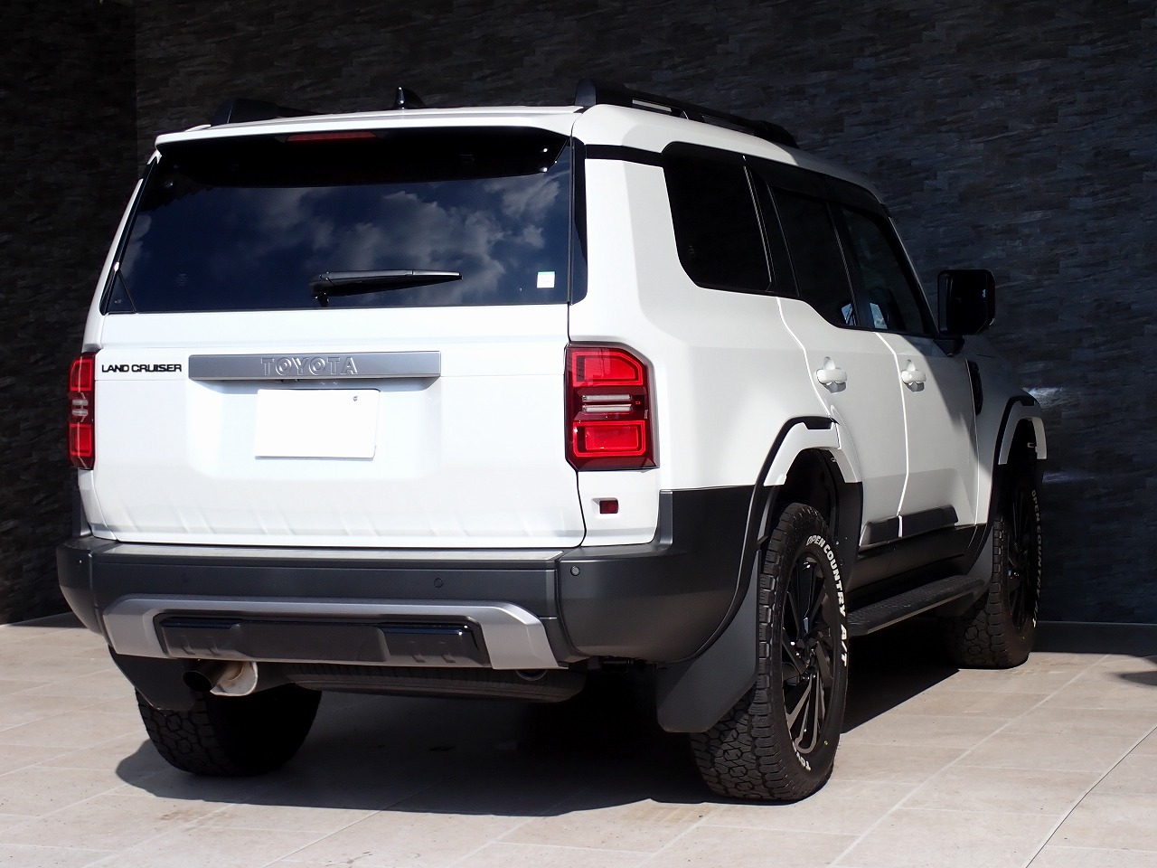 TOYOTA Land Cruiser 250