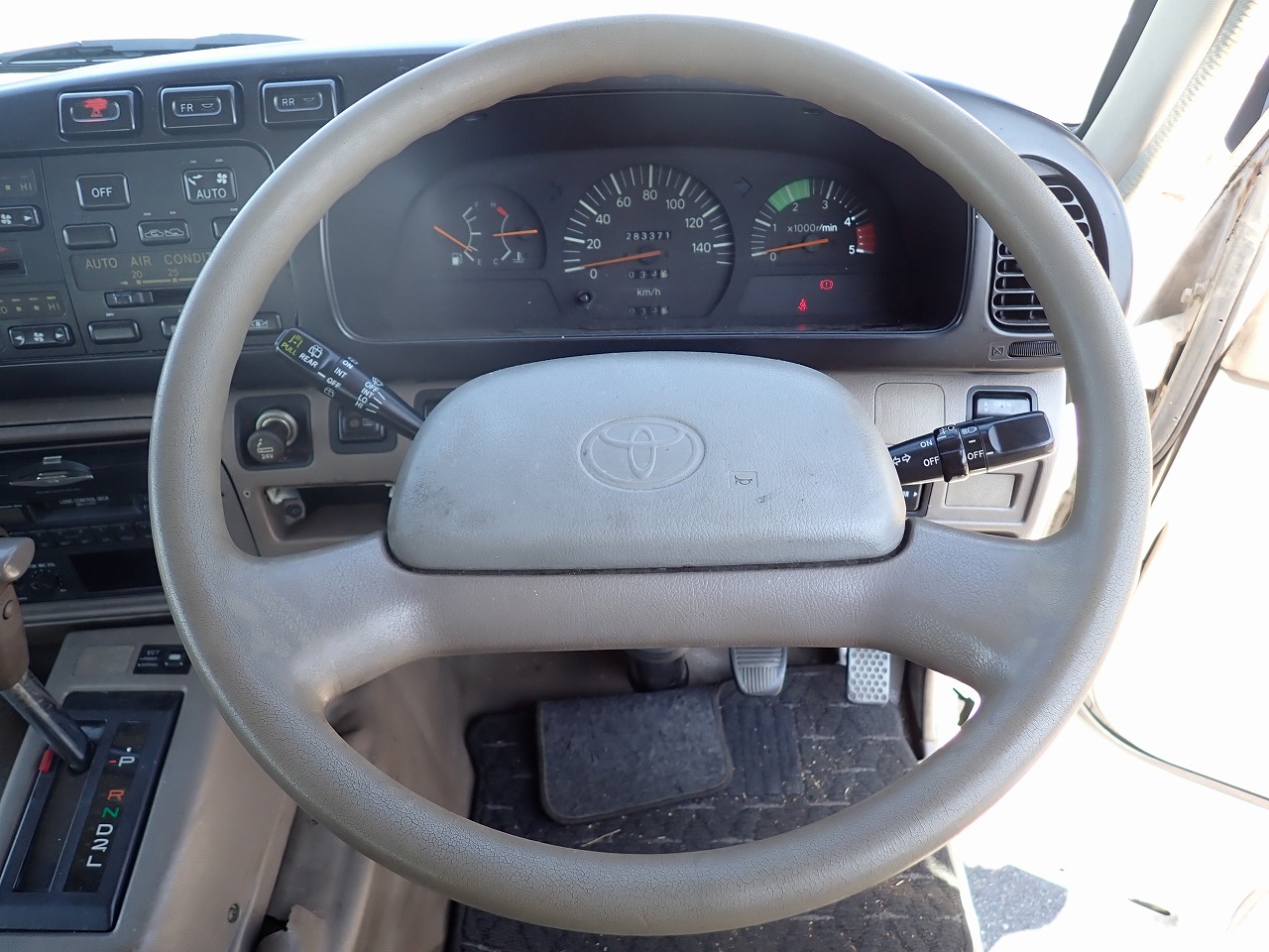 TOYOTA Coaster