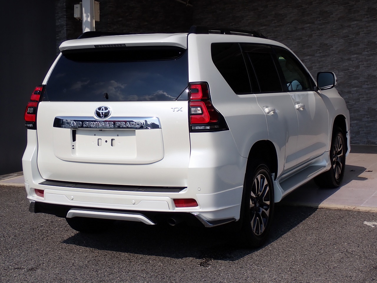 TOYOTA Land Cruiser Prado