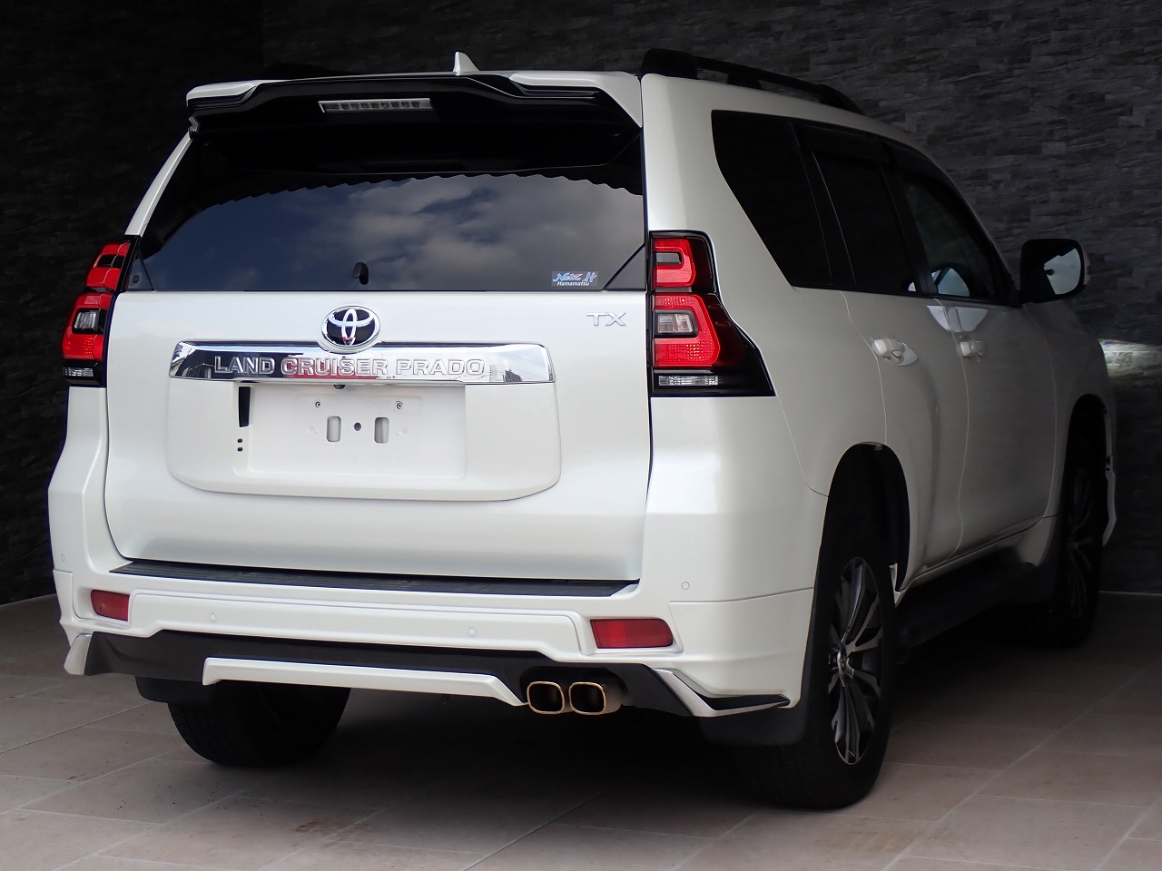 TOYOTA Land Cruiser Prado