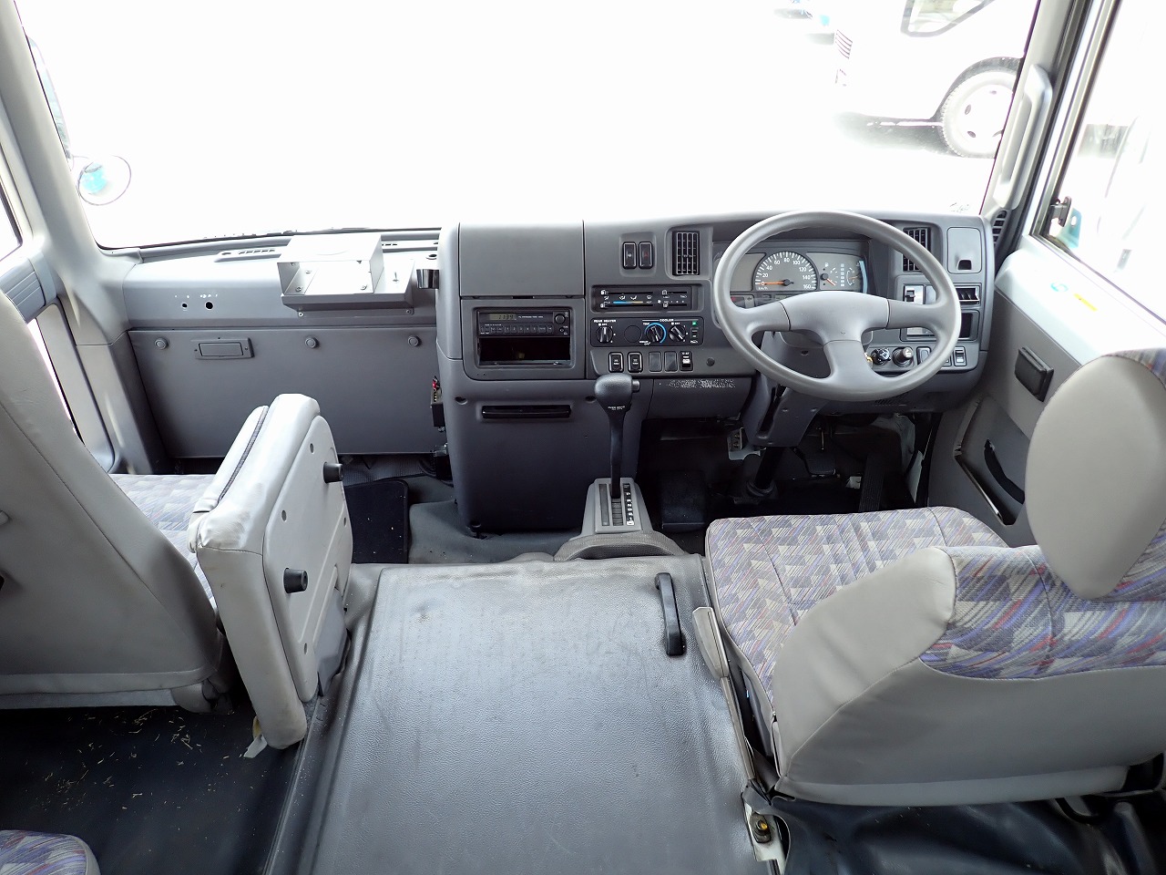 NISSAN Civilian Bus