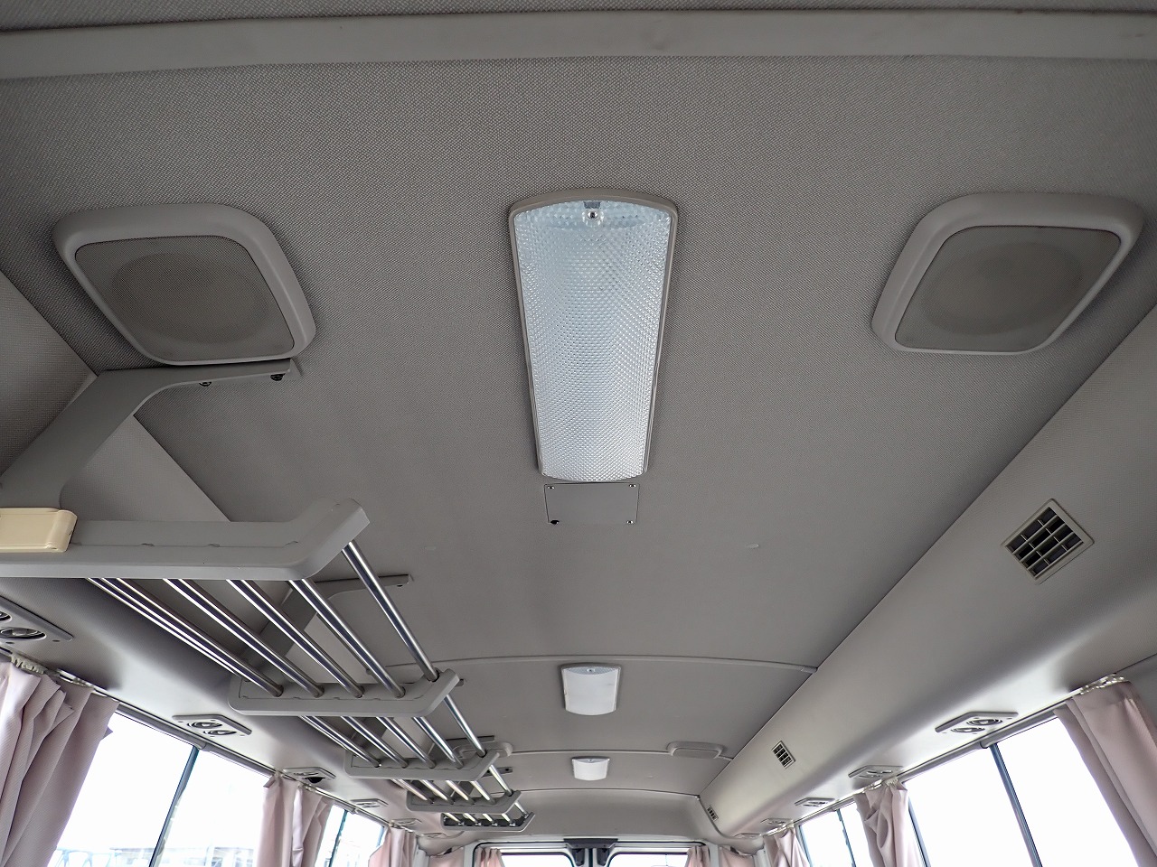 NISSAN Civilian Bus