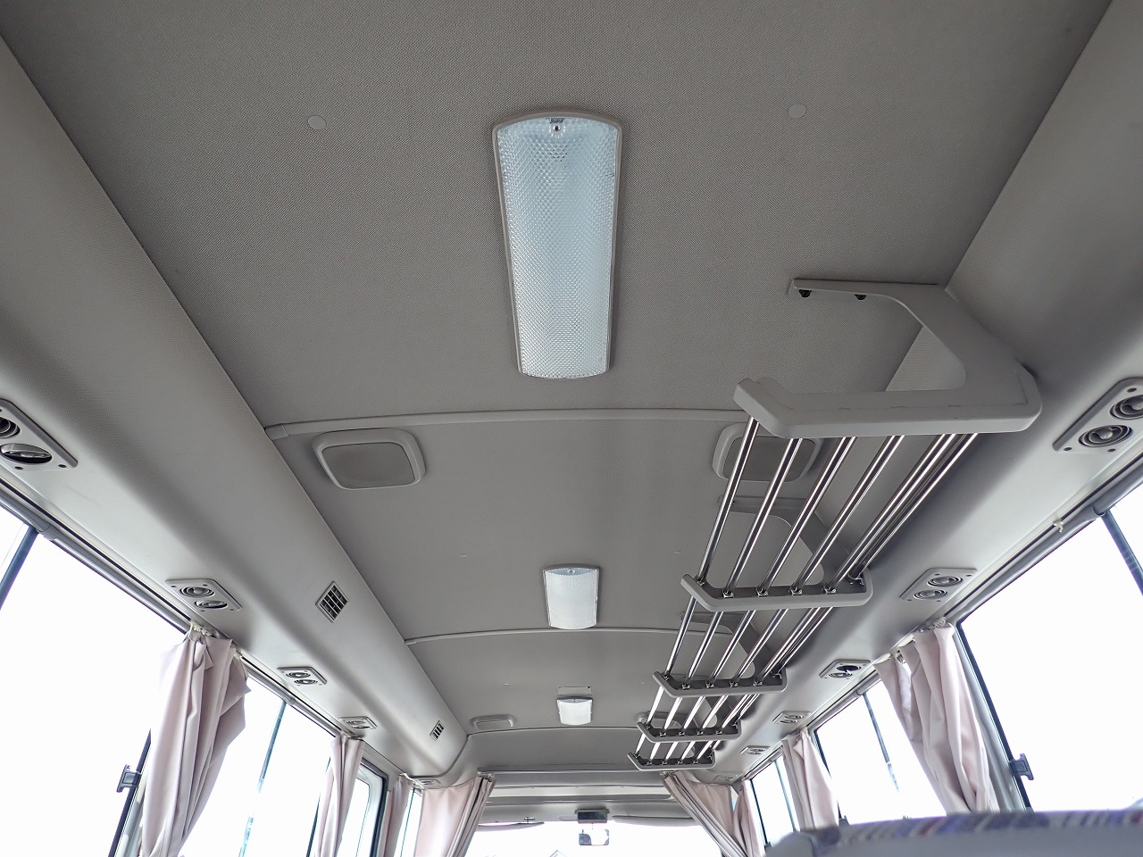 NISSAN Civilian Bus