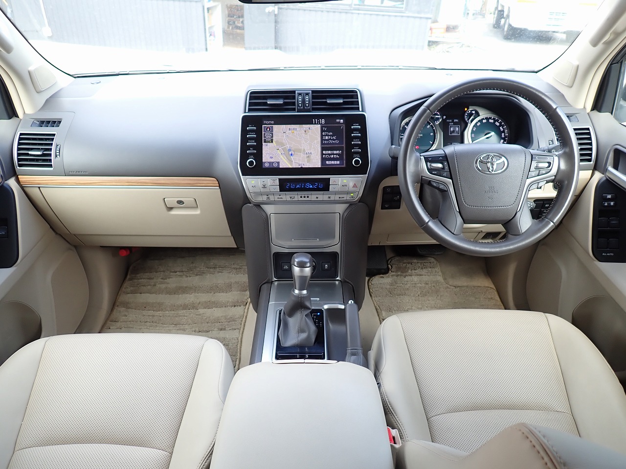 TOYOTA Land Cruiser Prado