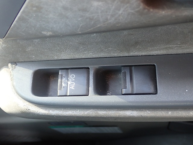 ISUZU Elf Truck