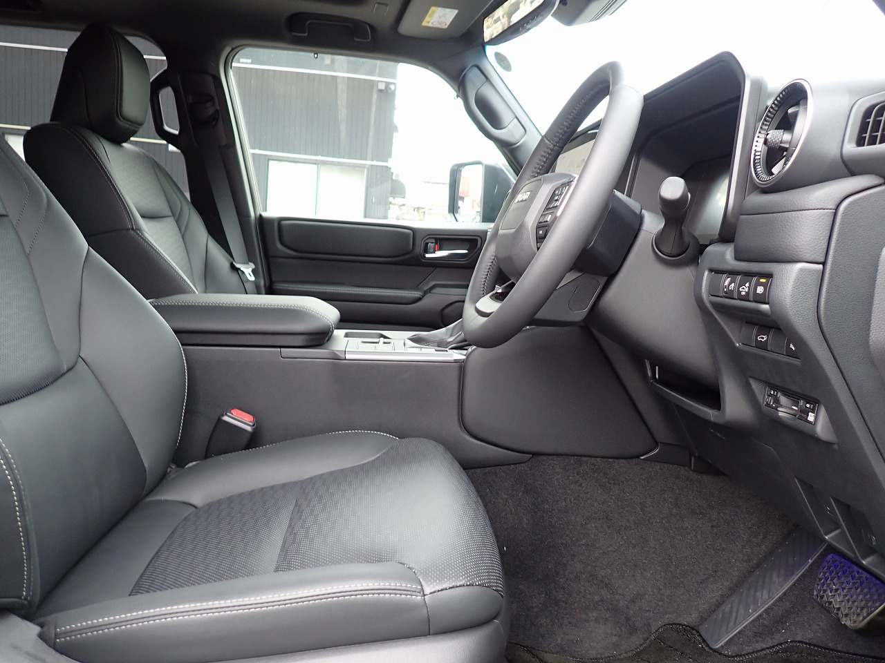 TOYOTA Land Cruiser 250